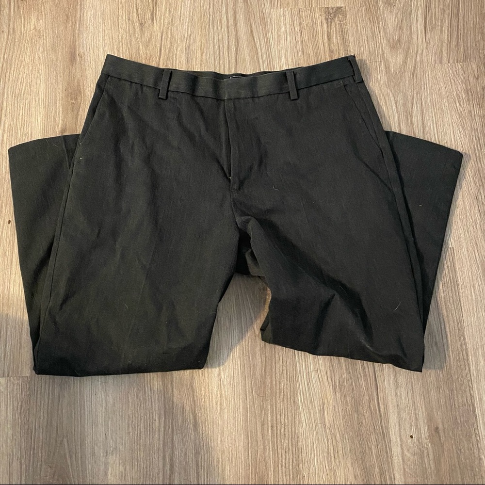 Dockers D3 Classic Fit Grey Slacks size 40x30